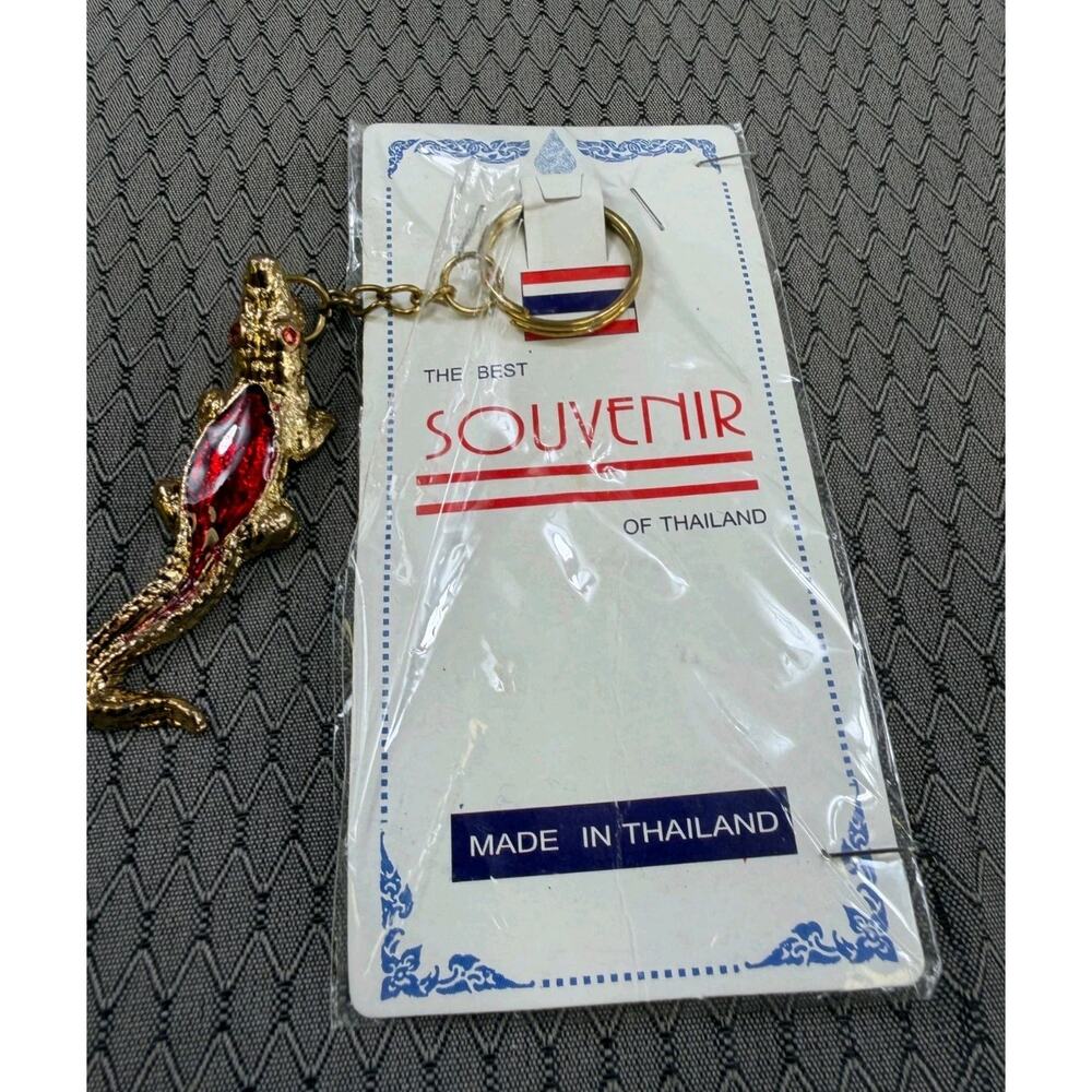 Thailand Travel Souvenir Key Ring Crocodile Gold NEW